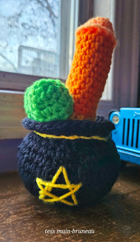 Cauldron Pin Cushion